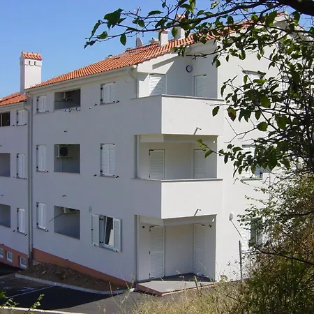 In By Interhome Appartement Baška