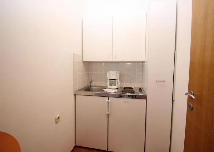 In By Interhome Baska (Krk)